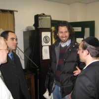 YESHIVA-LITE » Rabbi Mordechai Becher